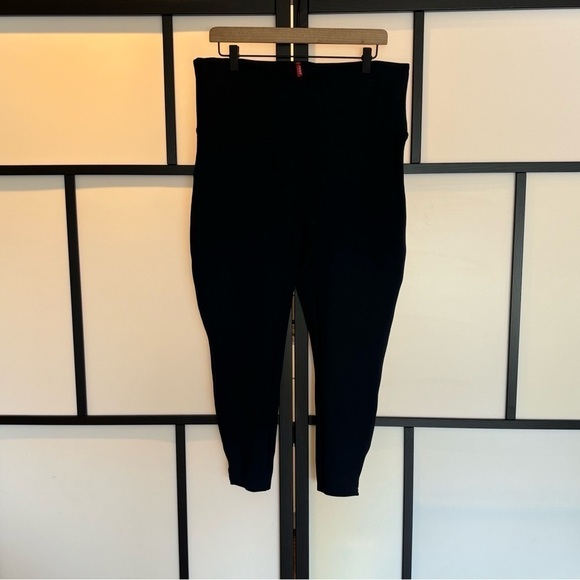 SPANX Navy blue women’s thick compression leggings. Size XL - Picture 9 of 16